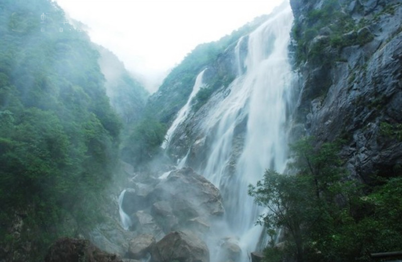 大鄣山卧龙谷